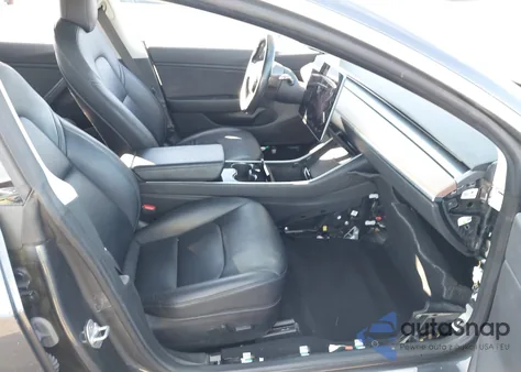 2018 Tesla Model 3 Long Range/Mid Range from USA, damaged, VIN 5YJ3E1EA3JF036743